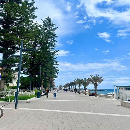 Casa Vacanza! A 50m dal mare! Bordighera Esterno foto
