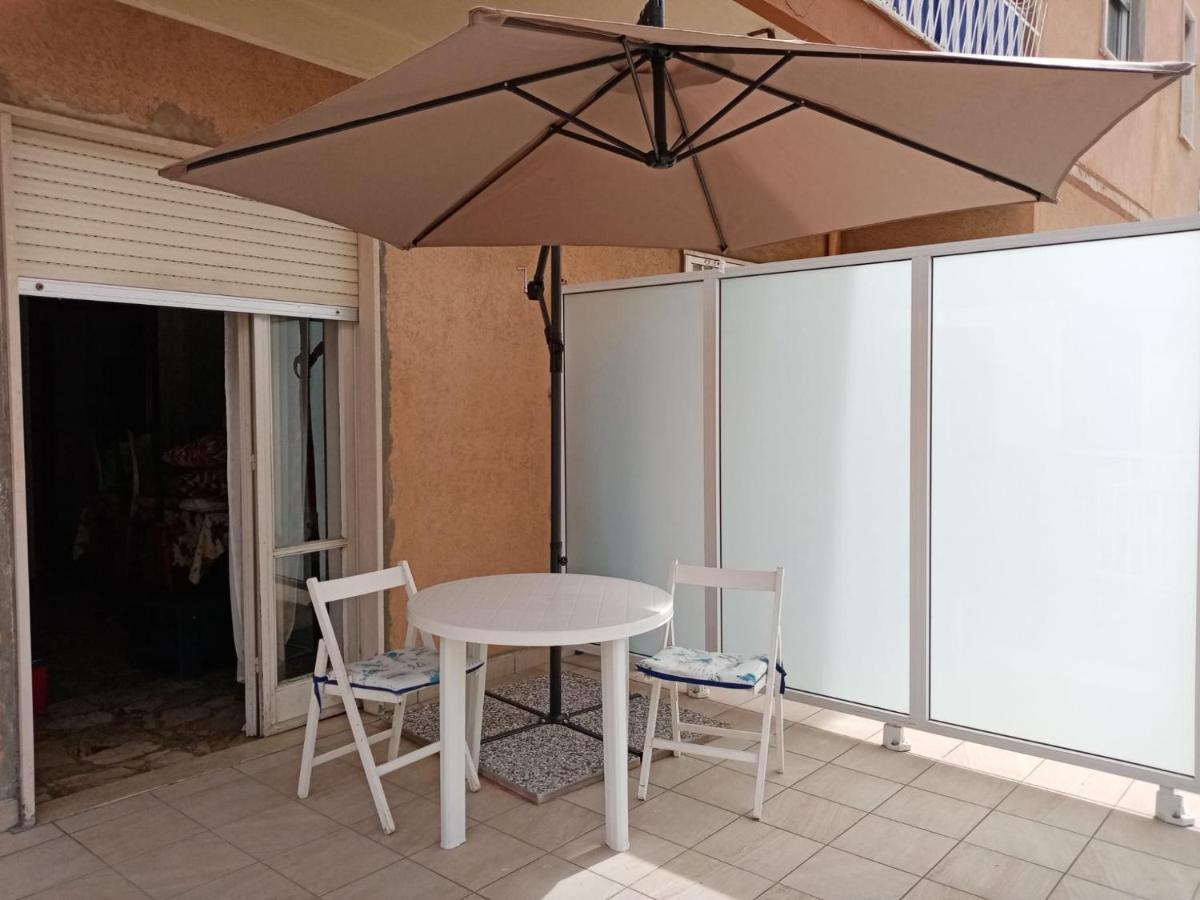 Casa Vacanza! A 50m dal mare! Bordighera Esterno foto