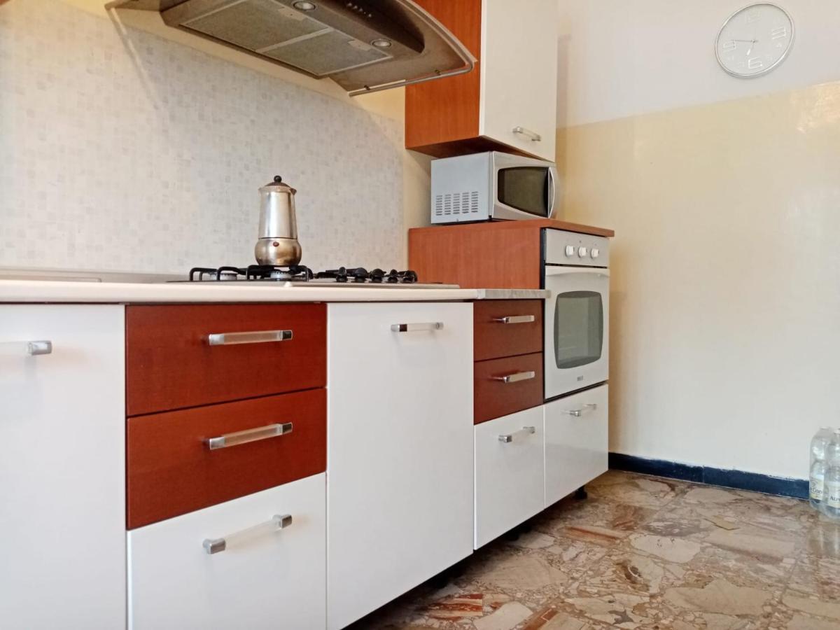Casa Vacanza! A 50m dal mare! Bordighera Esterno foto