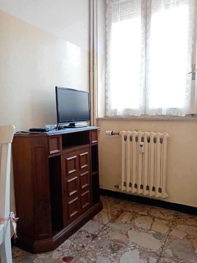 Casa Vacanza! A 50m dal mare! Bordighera Esterno foto